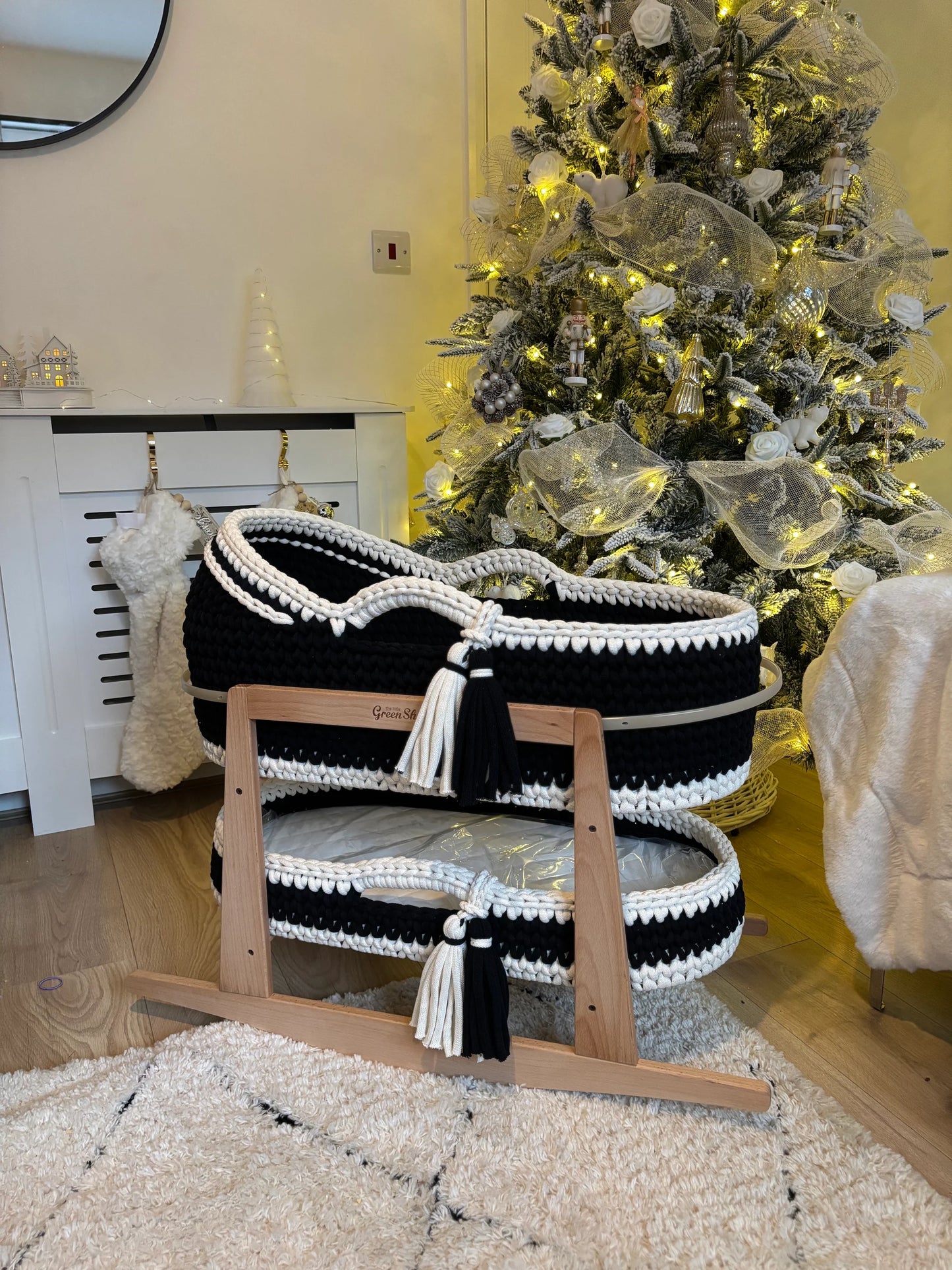 Cozy Knit Bassinet